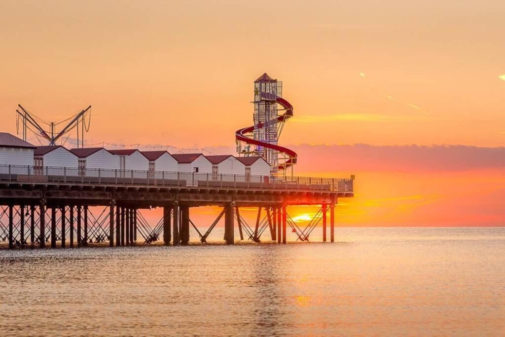 Grand 2 Bed Georgian Apartment At Florence House With King Bed, In The Heart Of Herne Bay & 300M From Beach Экстерьер фото