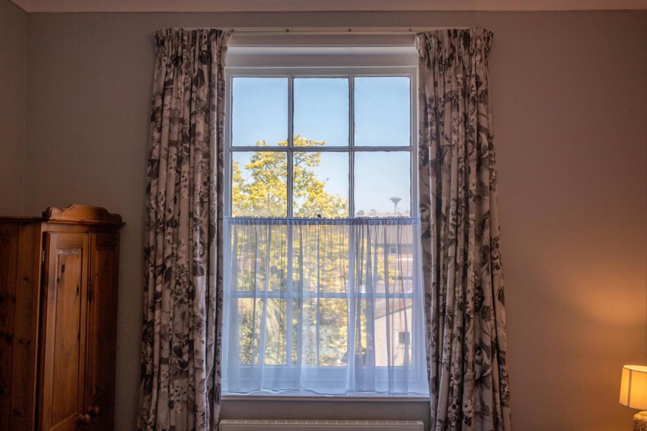 Grand 2 Bed Georgian Apartment At Florence House With King Bed, In The Heart Of Herne Bay & 300M From Beach Экстерьер фото